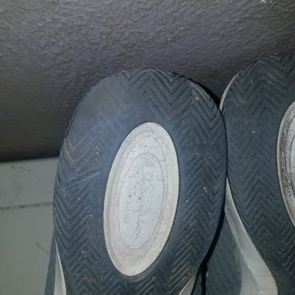 Mens Champion, size 11 (I think) - Picture 6 of 8